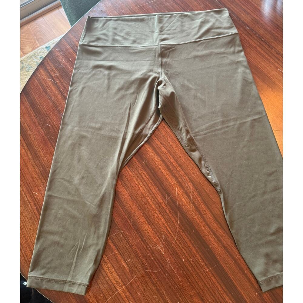 Lululemon Align High Rise Crop 21” Size 20 Olive Green Nulu Yoga Leggings Capri